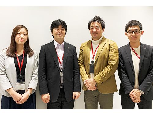 未来事業本部のメンバー（左から２番目が佐藤文紀氏）